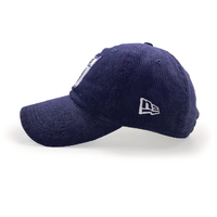 New Era Carlton Blues Casual Classic Heritage Navy OSFM