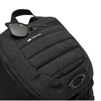 Oakley Backpack Enduro 3.0 Big Backpack FOS900737 02E Blackout