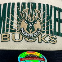 Mitchell & Ness Milwaukee Bucks MVP Post Up Vintage White OSFM