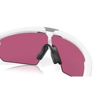 Oakley Sphaera OO9403-1136 Matte White / Prizm Field Lenses